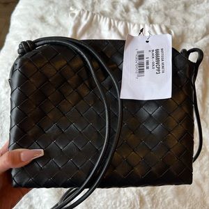 NWT Bottega Veneta Loop Intrecciato Black Woven Crossbody Bag